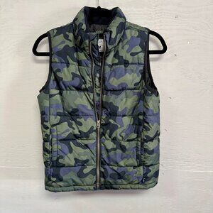Gap Kids Boys Cold Control Green Camo Puffer‎ Vest Size M